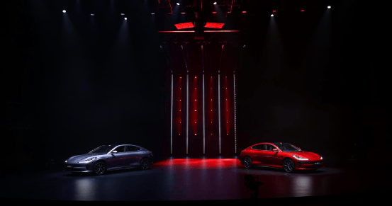 IC外汇播报 IC外汇行业评论:新里程碑:荣耀 400 系列手机中国区的激活量超 100 万台