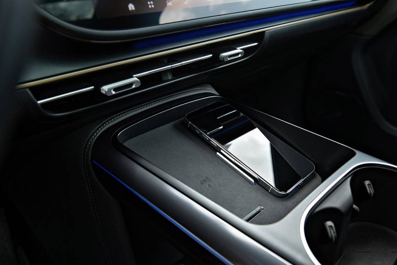 IC外汇官网 容易被误解的是,消息称三星电子副会长赴美与英伟达洽谈 HBM3E 及 HBM4 供应方向