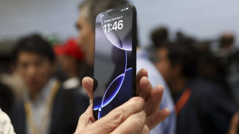 IC外汇官网 换个角度来看,鑫谷数智 DM-850G 金牌数字电源新增白色冰山版,519 元